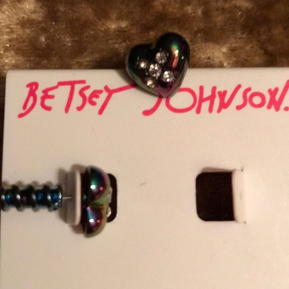 Betsy Johnson Screw Style Earrings - Picture 3 of 3